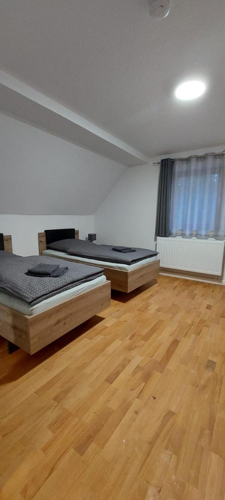 Gaestezimmer Werwein Heinersreuth エクステリア 写真